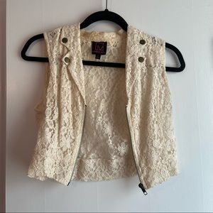 Material Girl Lace Vest - L